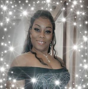 Meet your Posher, Raylette